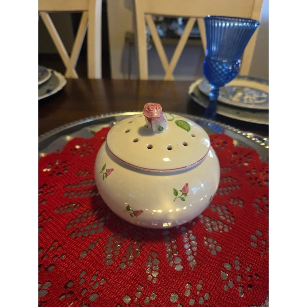 vintage white ceramic Teleflora potpourri pot featuring pink roses and a lid wit